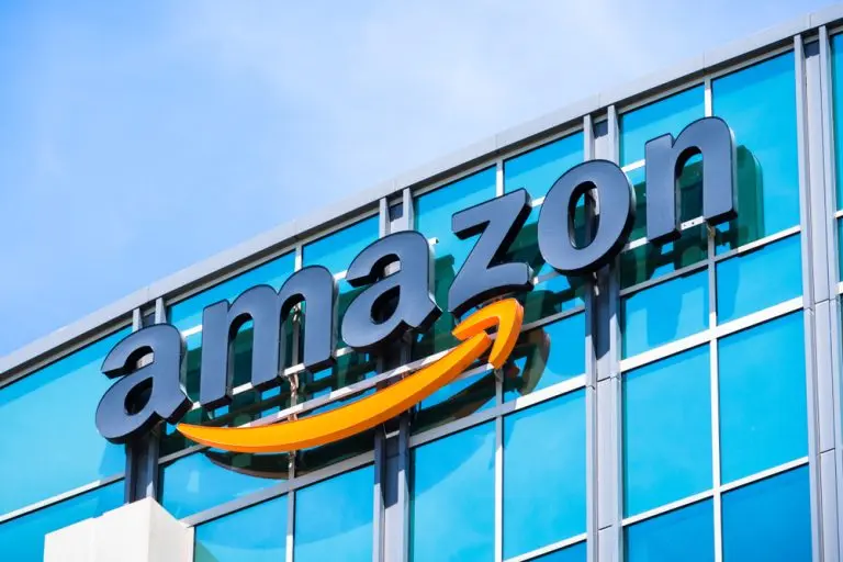 amazon building exterior signage